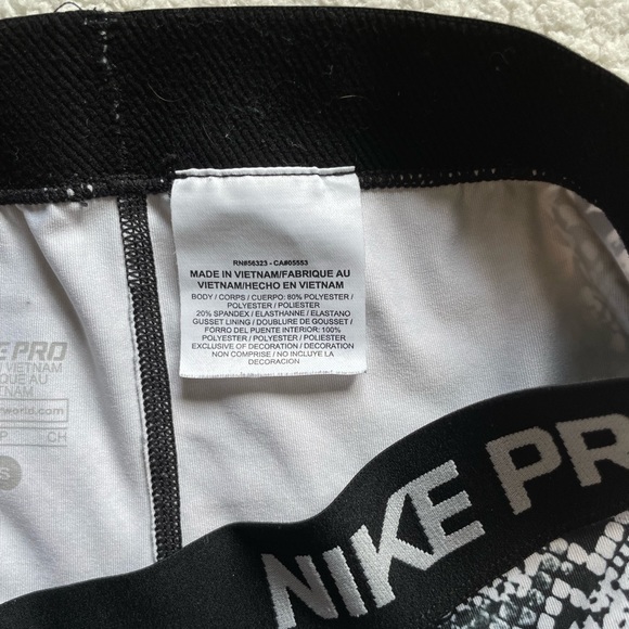 Nike pro spandex (snake skin print) - Picture 15 of 16